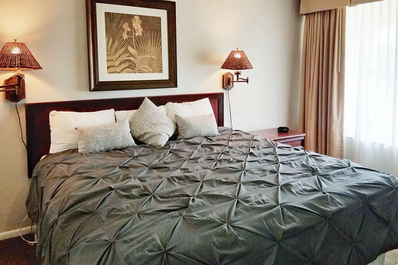 Williamsburg Parc Corniche Condominium Suites מראה חיצוני תמונה