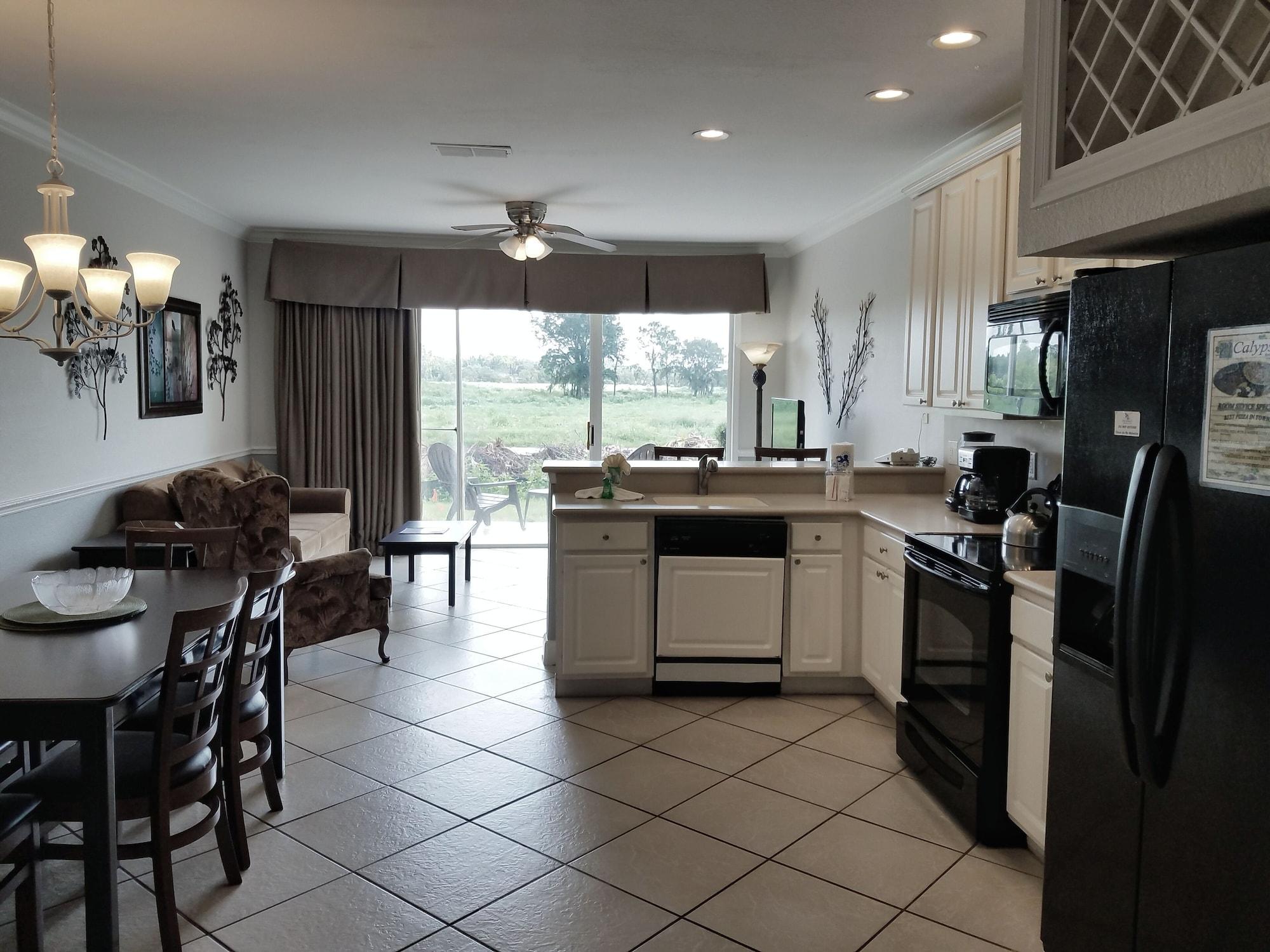 Williamsburg Parc Corniche Condominium Suites מראה חיצוני תמונה